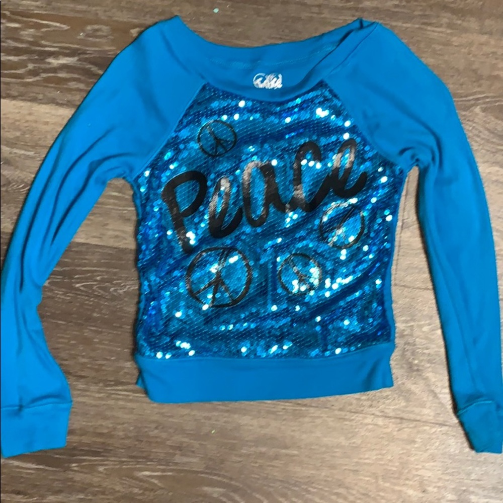 Girls size small Justice shirt
